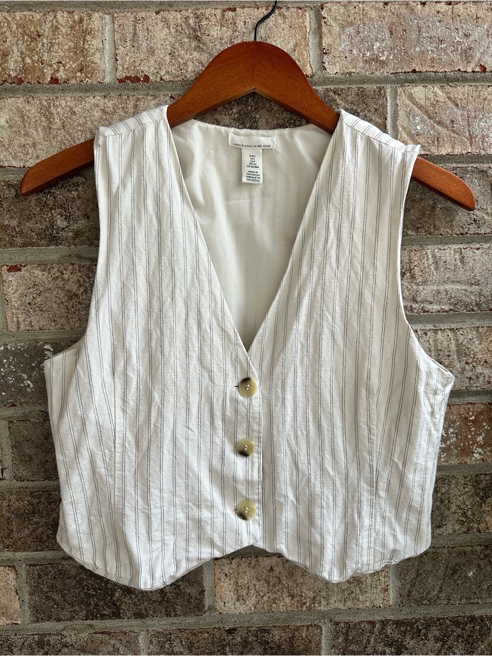 Linen Women's White Pinstripe Sleeveless Crop Top Button down vest